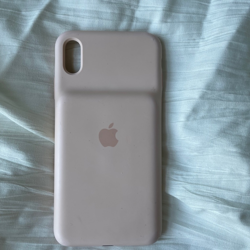 iPhone XS Max Apple Charging Case